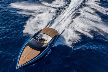 articles - aston-martin-am37-1m-powerboat